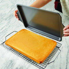 Pro-Release Nonstick Bakeware; Rectangular Baking Pan; 13 x 9 inch